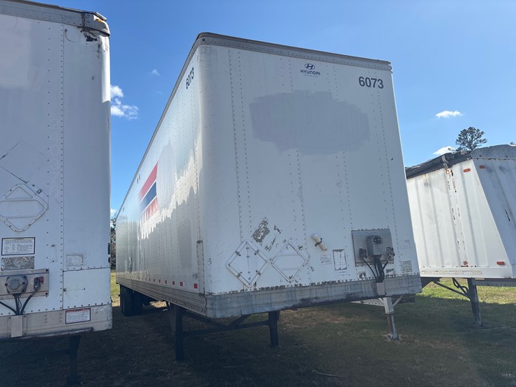 #16203-•-2014-hyundai-van-image-2