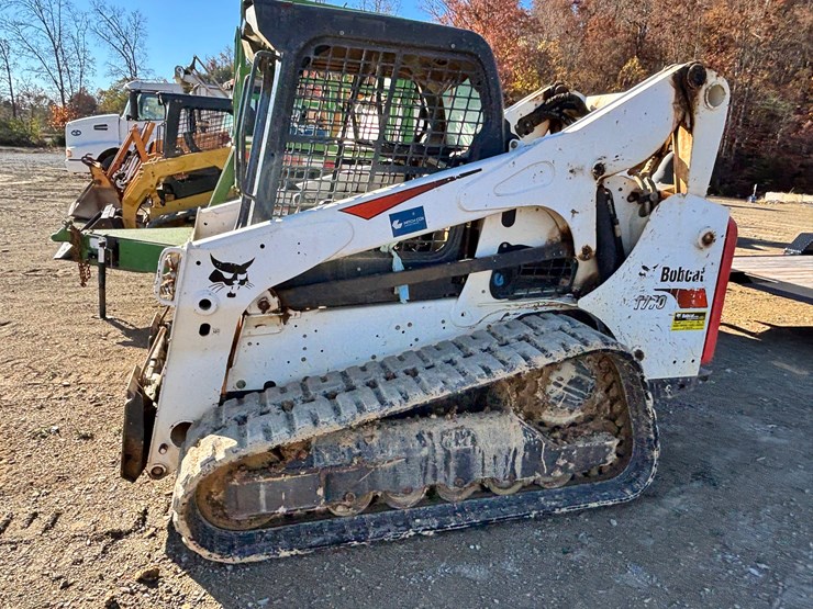 2019-bobcat-t770-image-1