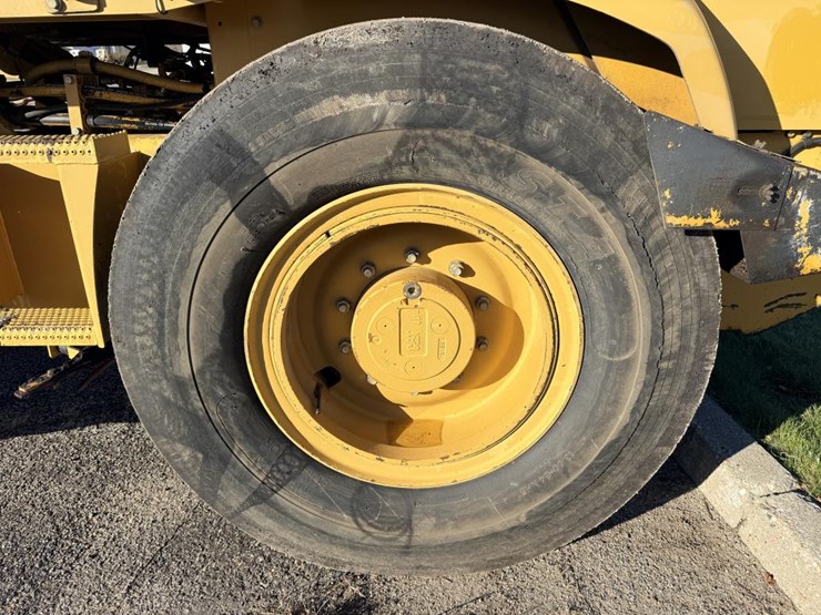 1992-caterpillar-cs-423e-image-14