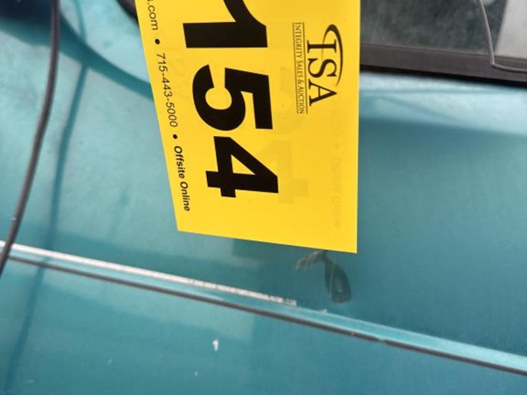 #3154-•-volvo-s60-parts-sleeper-truck-image-32