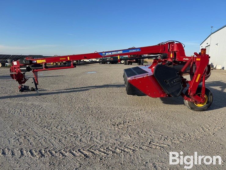 2017-new-holland-313-image-8