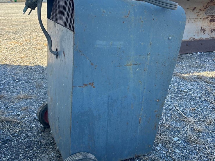 dayton-arc-welder-image-2