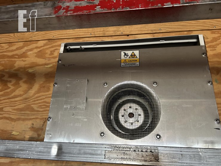 2011-strick-trailer-image-34