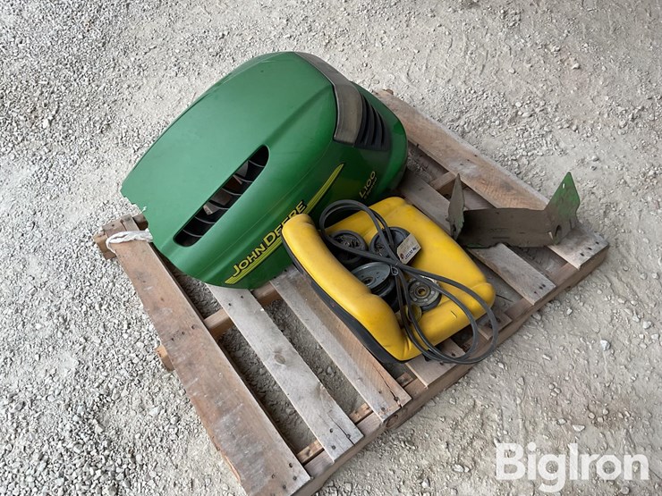 john-deere-l100-image-3