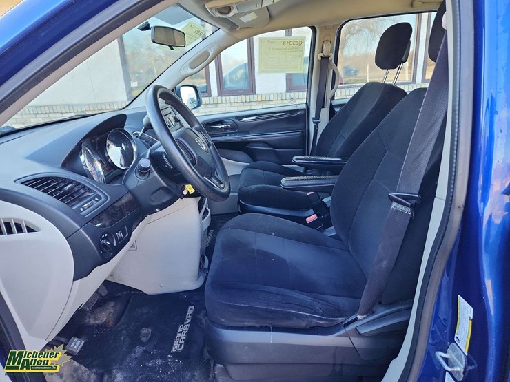 2013-dodge-grand-caravan-image-10