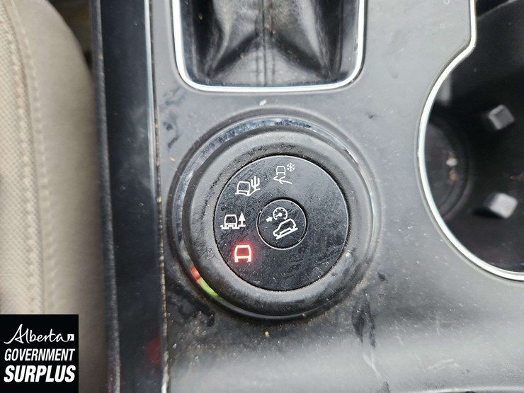 2018-ford-explorer-image-24