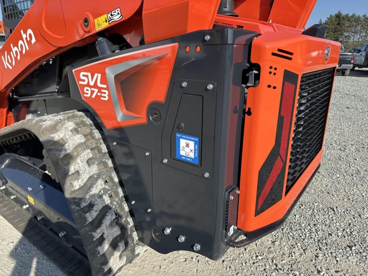 #5120-•-2025-kubota-svl-97-3-tracked-skid-steer-image-23