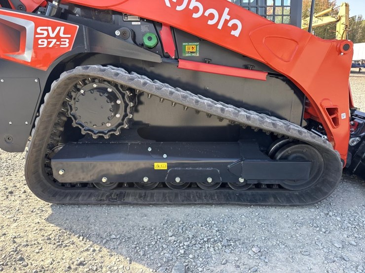 #5120-•-2025-kubota-svl-97-3-tracked-skid-steer-image-51