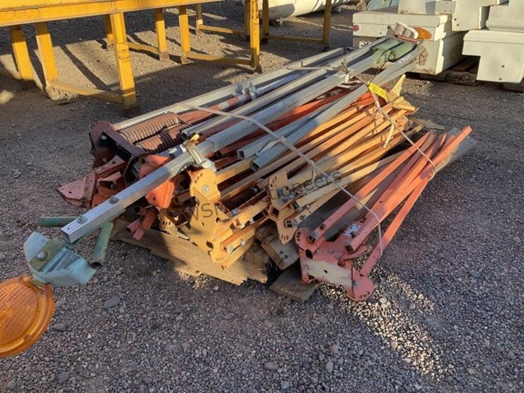 construction-sign-stands-image-4