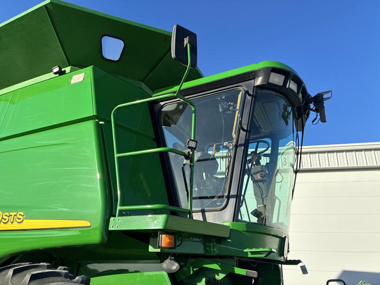 2004-john-deere-9660-sts-image-11