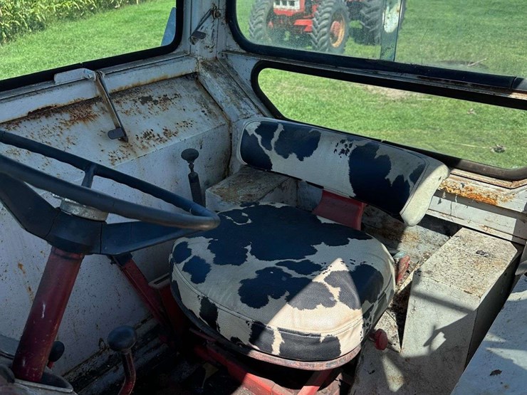 cockshutt-1550-image-49