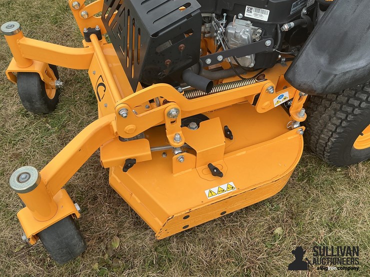 2021-cub-cadet-pro-x600-stand-on-36”-lawn-mower-image-18