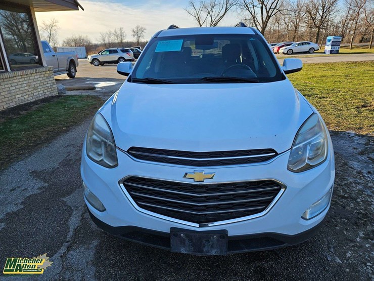 2016-chevrolet-equinox-lt-image-12