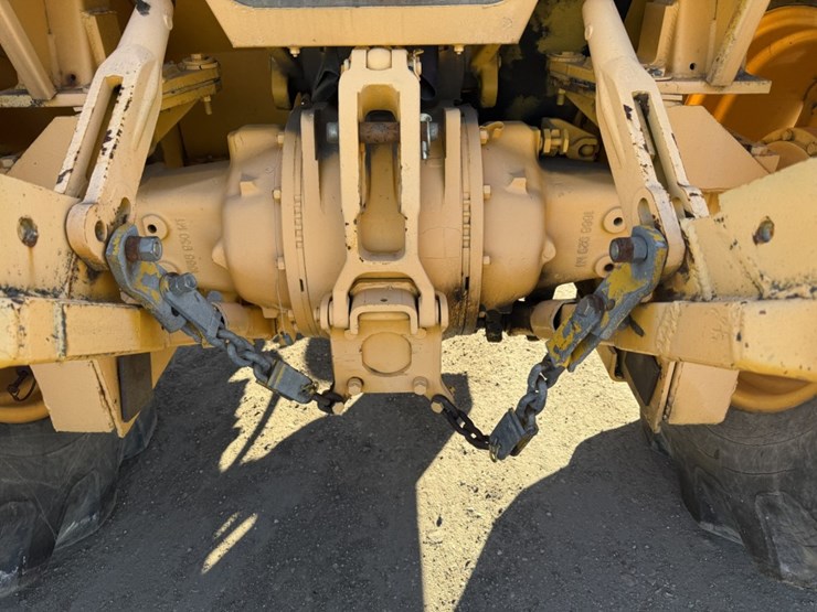 massey-ferguson-300a-image-19