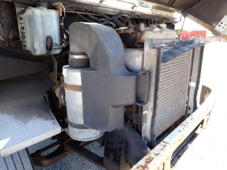 2008-freightliner-mt55-image-30