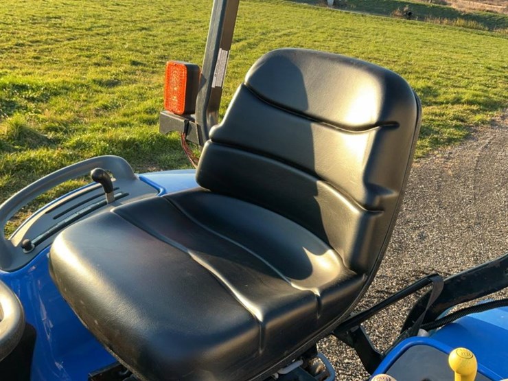 new-holland-tc29d-image-40