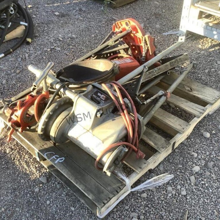 RIGID 300-T2 PIPE THREADER