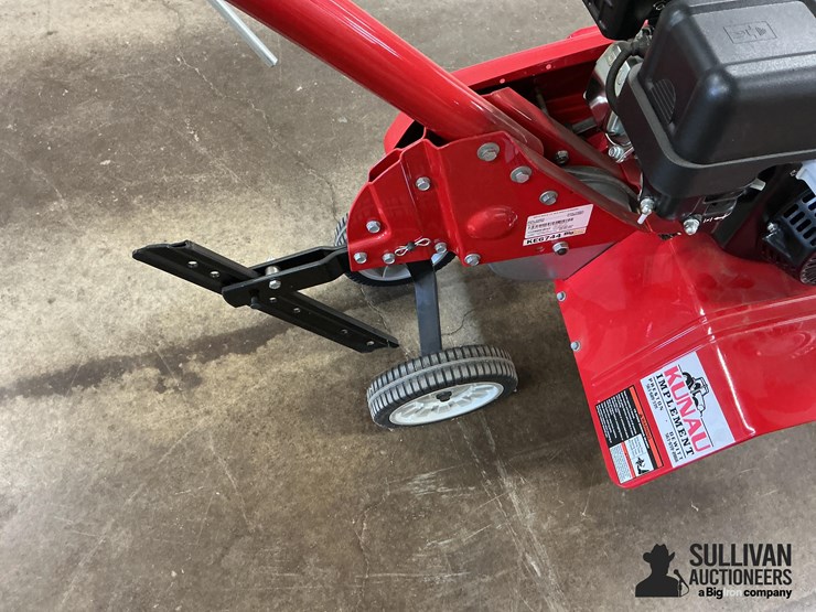 troy-bilt-colt-24"-walk-behind-front-tine-tiller-image-16