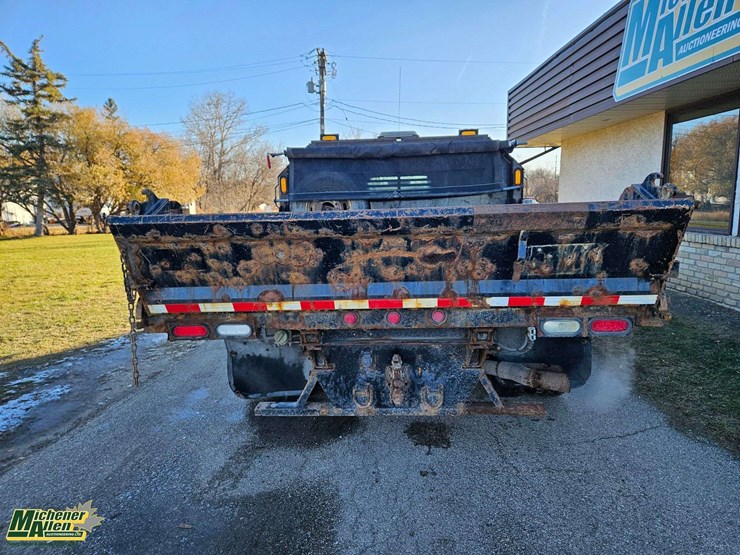 2011-ford-f350-image-7