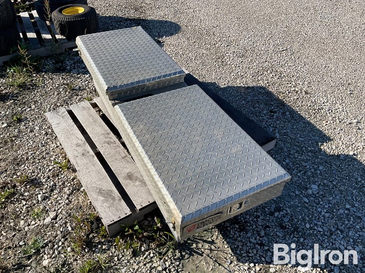 tsc-aluminum-truck-toolbox-image-1