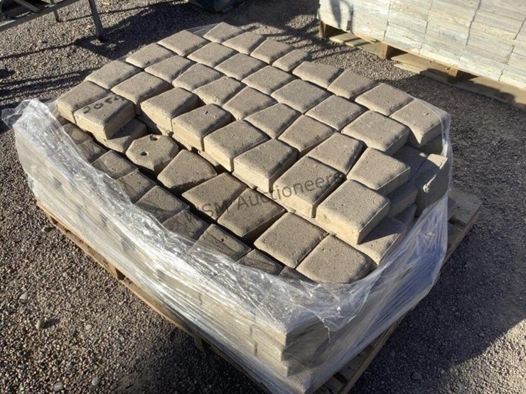 pallet-of-stone-pavers-image-1