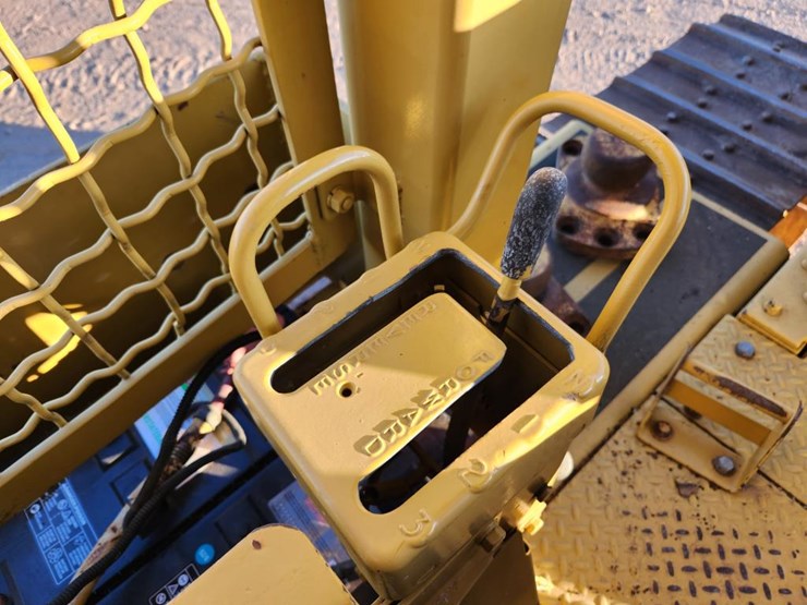 1983-caterpillar-d7g-image-32