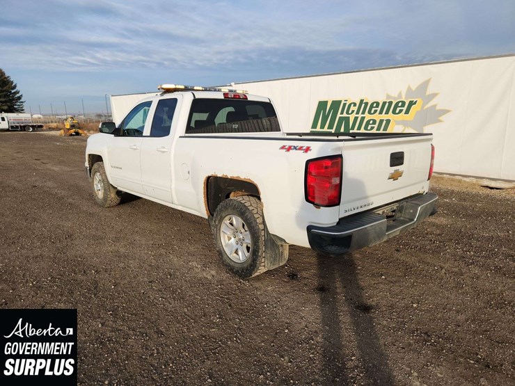 2015-chevrolet-silverado-1500-image-3