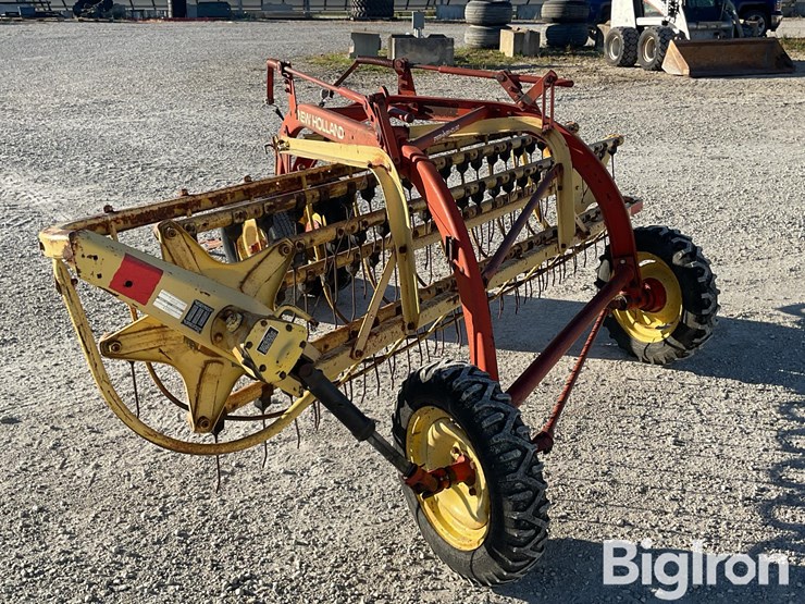 new-holland-258-image-7