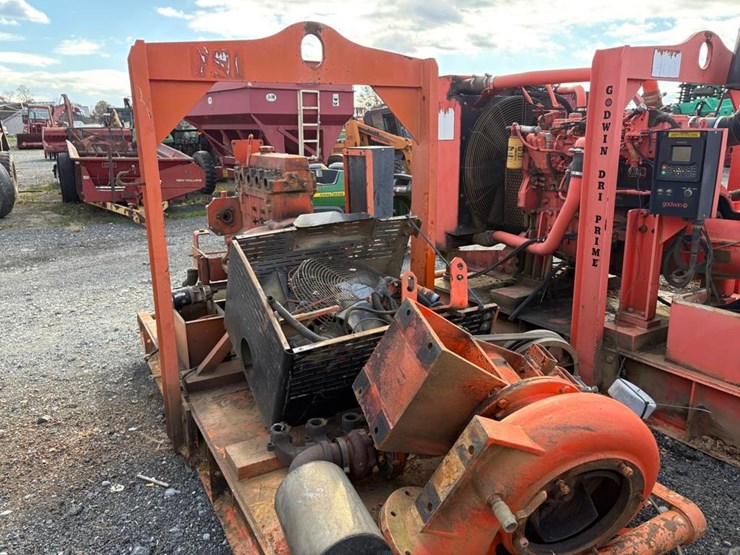 john-deere-4045t-image-3