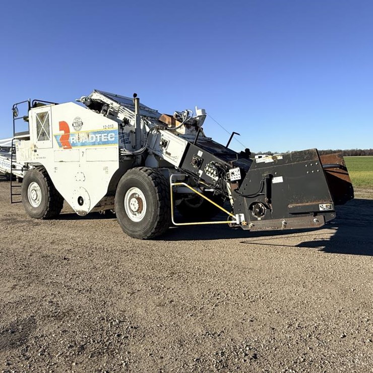 2001 ROADTEC SB2500C