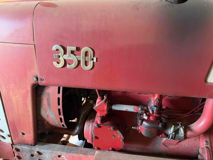 case-ih-350-image-12