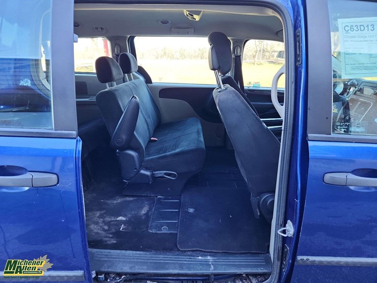 2013-dodge-grand-caravan-image-14