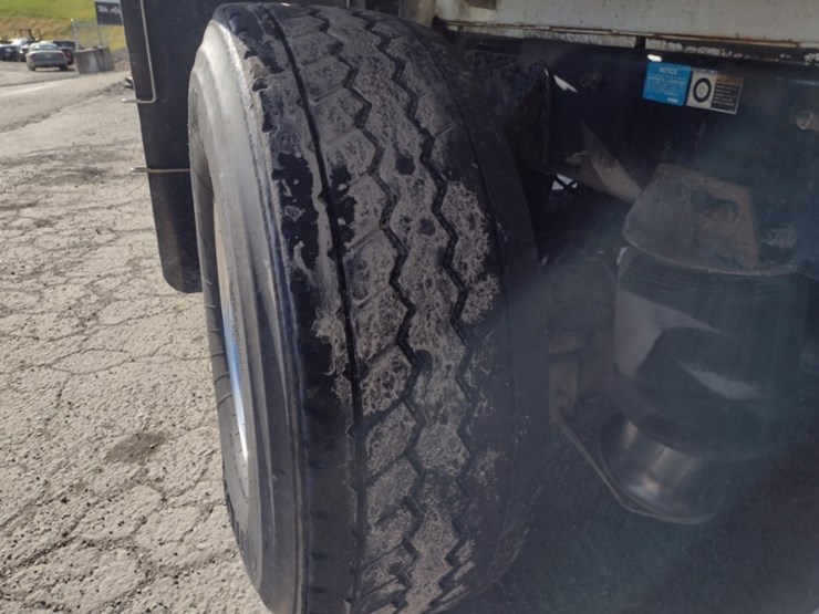 21-peterbilt-water-truck^title^-(qea-4053)-image-30