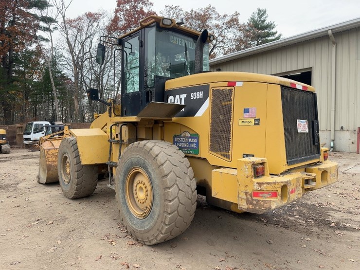 2008-caterpillar-938h-image-3