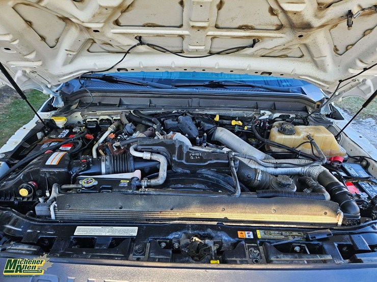 2011-ford-f350-image-17