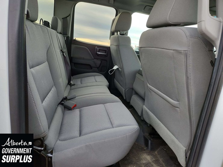 2019-chevrolet-silverado-1500-image-18