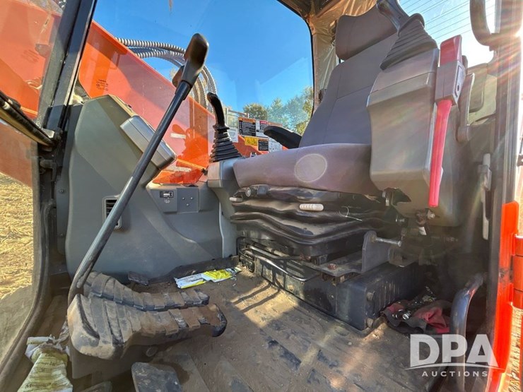2014-doosan-dx235-lcr-image-74