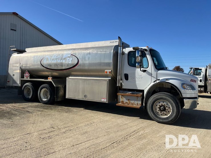 2016-freightliner-petroleum-truck-(jn3388,-unit-2374)-image-6