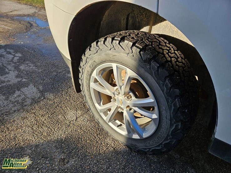 2016-chevrolet-equinox-lt-image-16