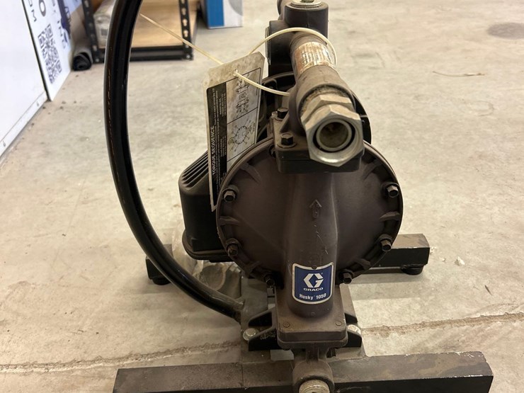 graco-husky-1050-pump-image-1