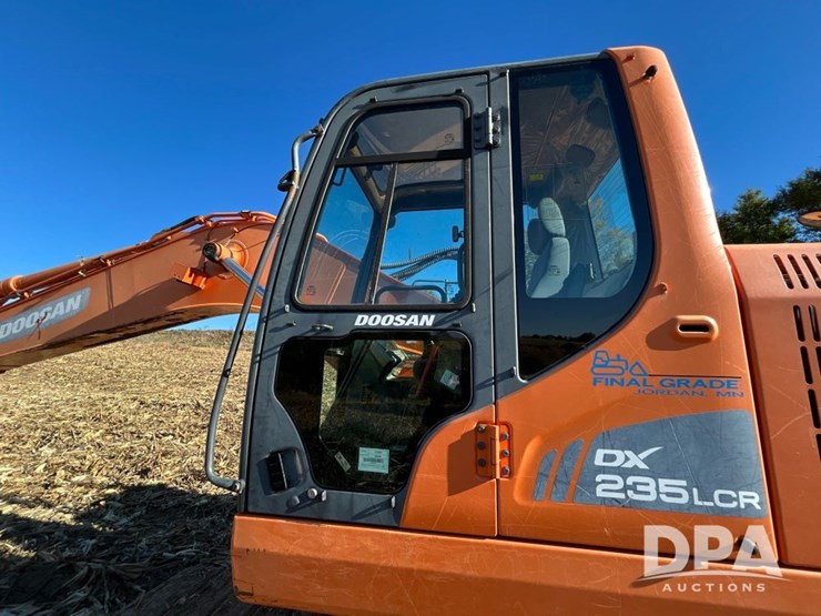 2014-doosan-dx235-lcr-image-64