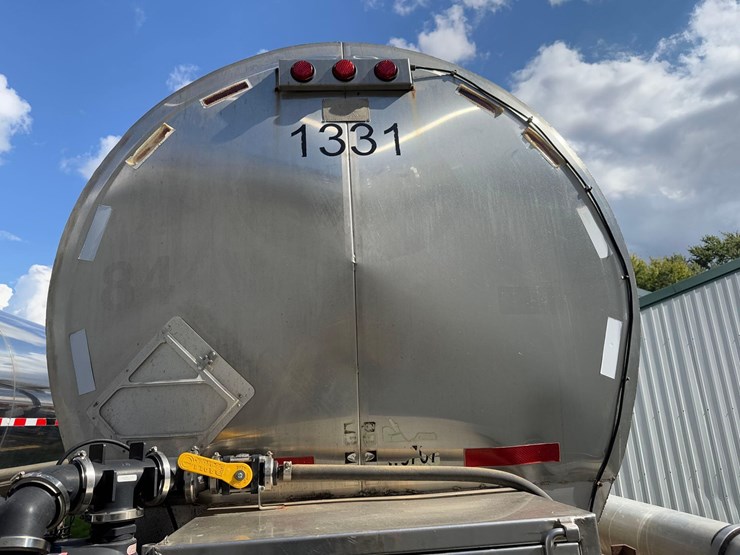 6000-tanker-trailer-image-8