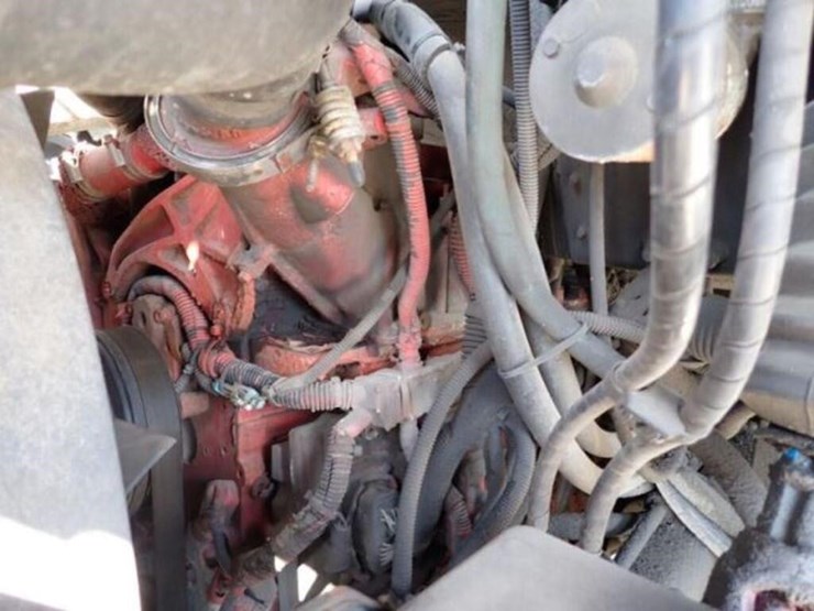 2013-freightliner-mt55-image-29