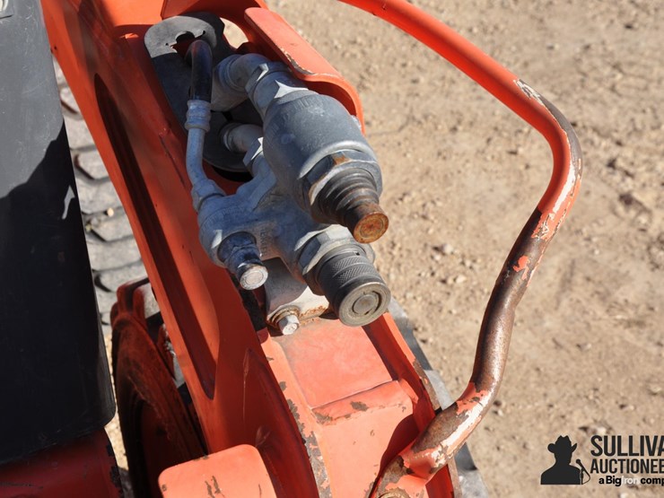 2020-kubota-ssv75-image-17