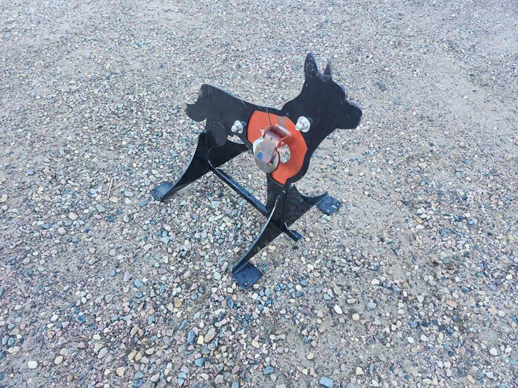 ar500-steel-coyote-shooting-target-with-heart-flapper-image-4