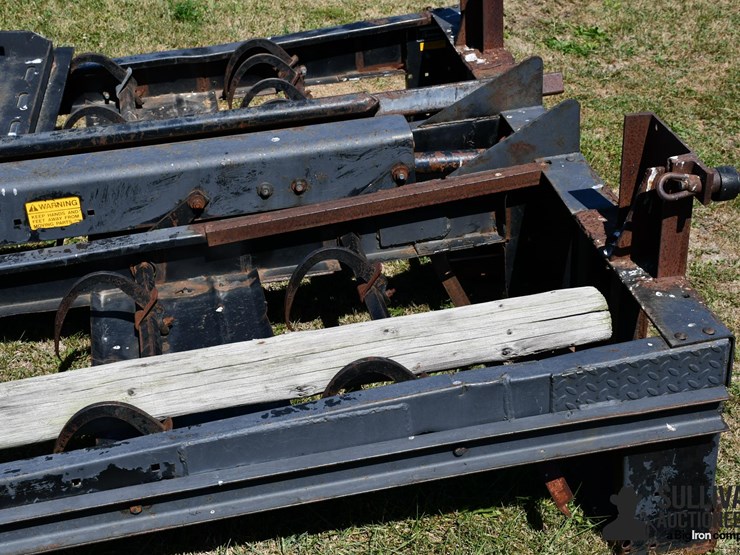 skid-mounted-hay-accumulator-image-13