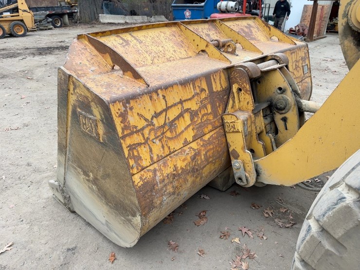 2008-caterpillar-938h-image-10