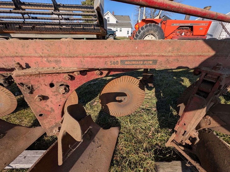 international-560-image-5