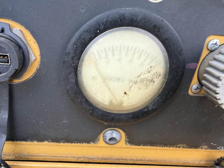 caterpillar-ap-1055f-image-58