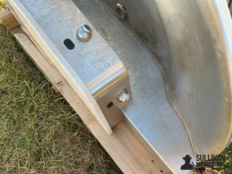 stainless-steel-4-person-hand-washing-station-image-10